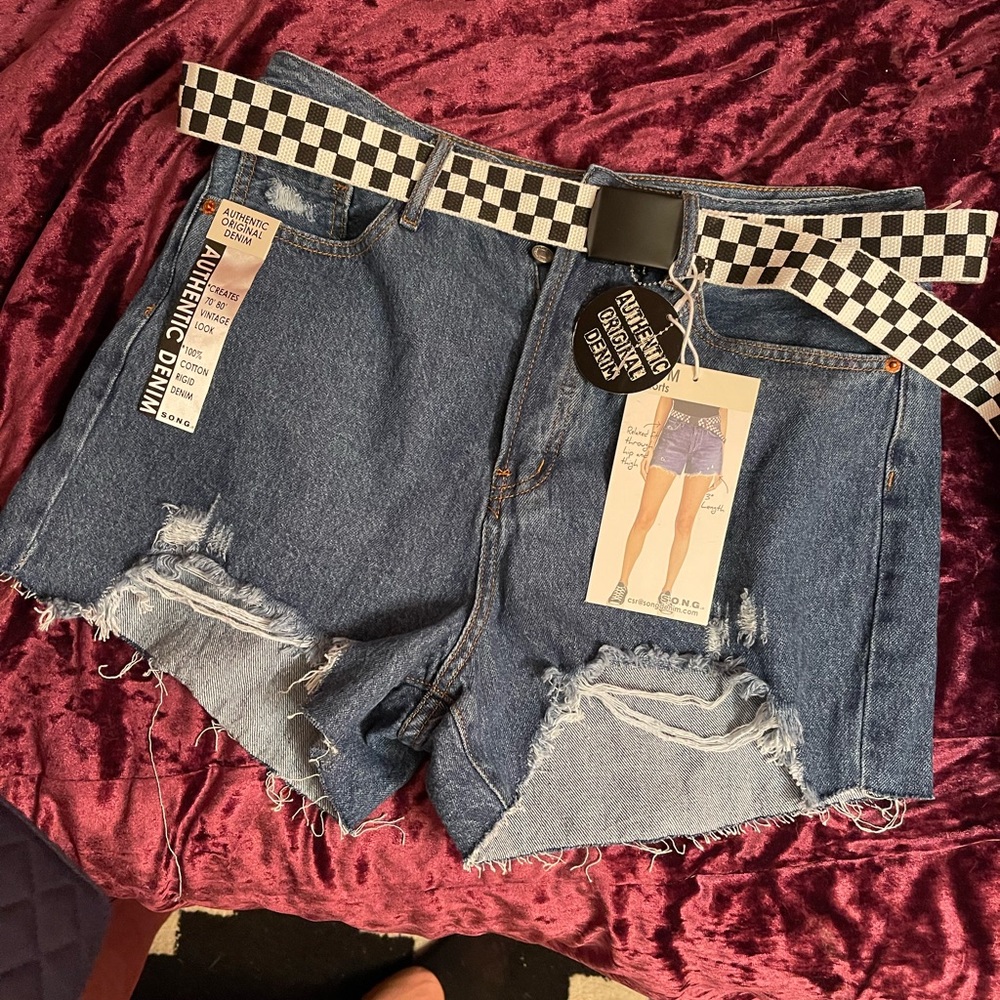 S.O.N.G “Mom” shorts! Brand new!